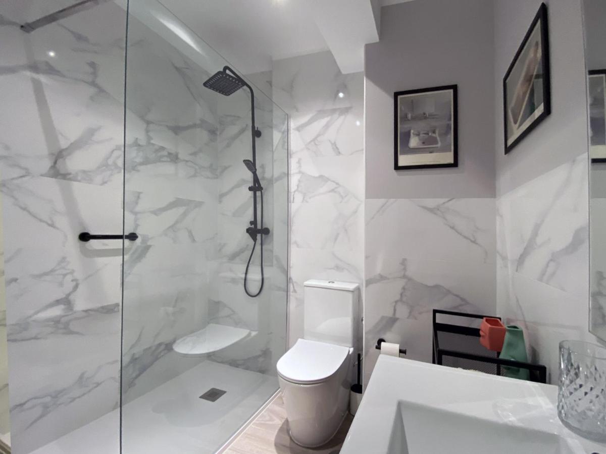 Balcon Victoria Apartment Малага Екстериор снимка